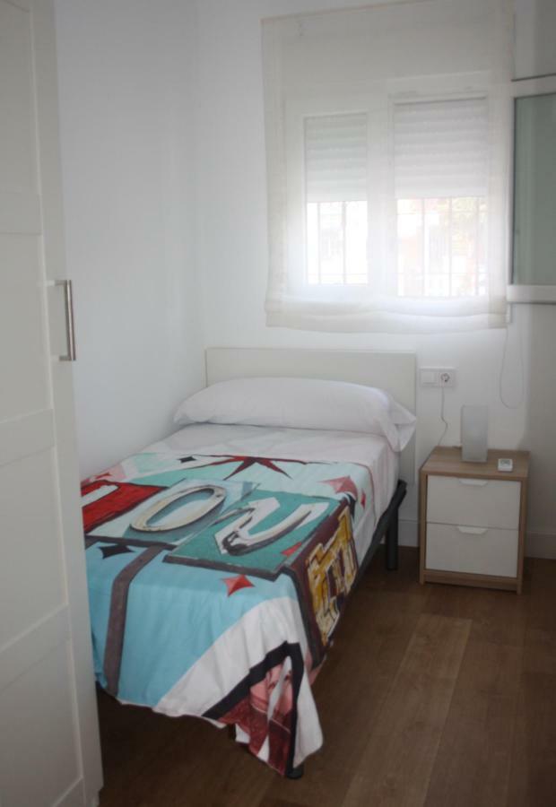 Apartamentos Angelita Plaza Beach 马拉加 外观 照片