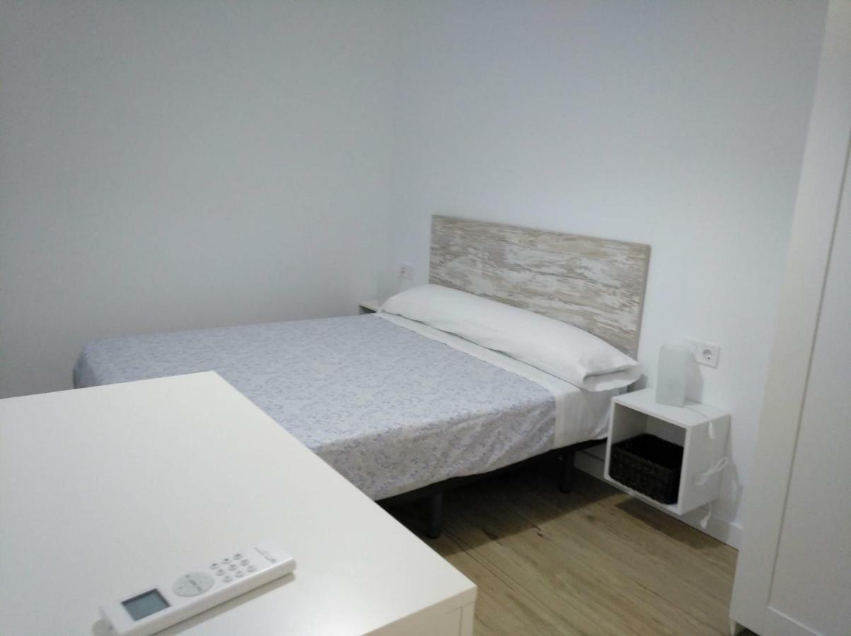 Apartamentos Angelita Plaza Beach 马拉加 外观 照片