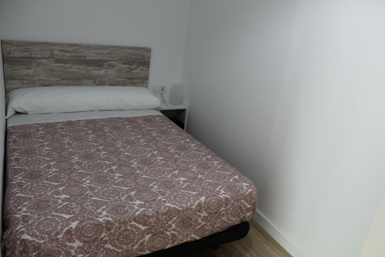 Apartamentos Angelita Plaza Beach 马拉加 外观 照片
