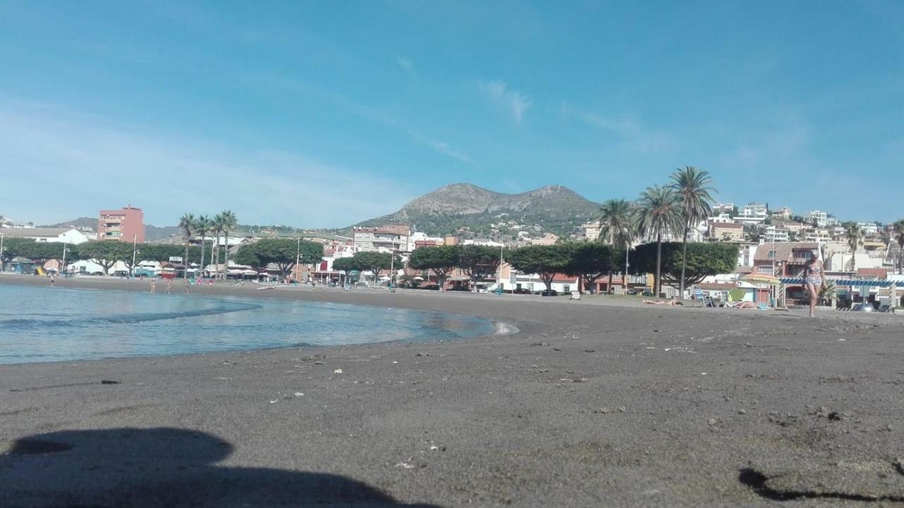 Apartamentos Angelita Plaza Beach 马拉加 外观 照片