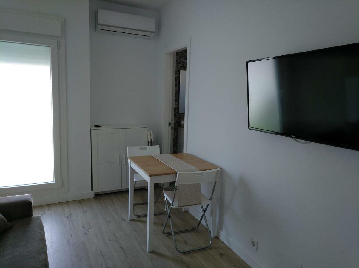 Apartamentos Angelita Plaza Beach 马拉加 外观 照片