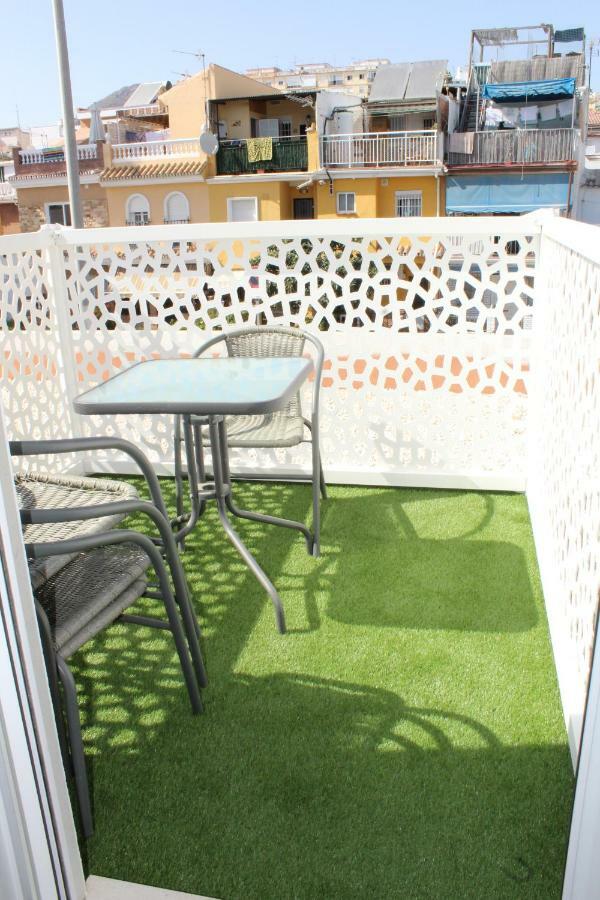 Apartamentos Angelita Plaza Beach 马拉加 外观 照片